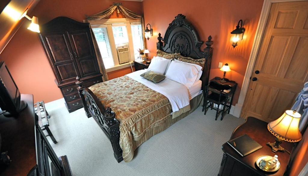 Creighton Manor Inn Bed & Breakfast Orillia Cameră foto